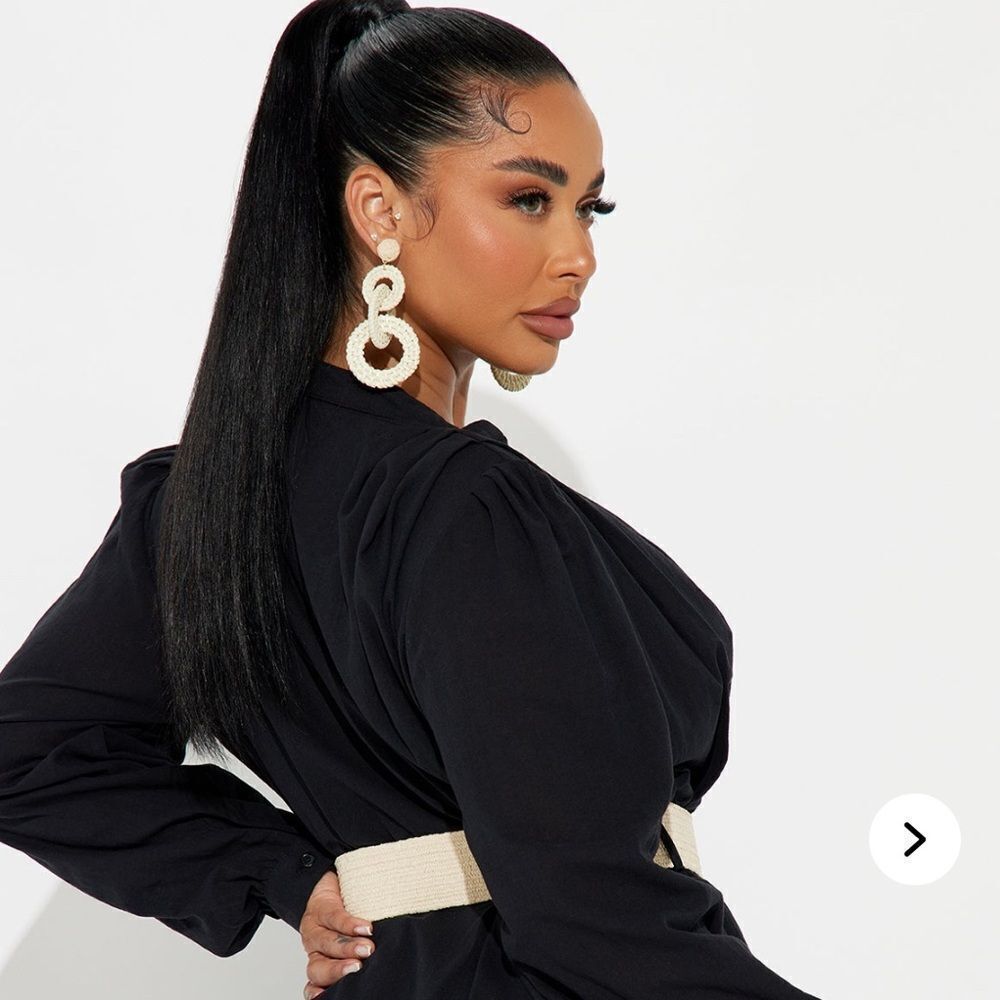 Elegant Black Belted  Shirt Dress - Picture 3 of 3